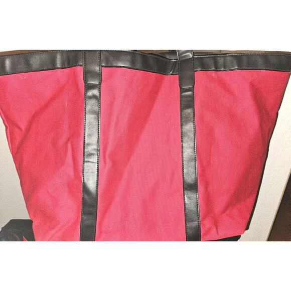 New! Victoria's Secret 2017 Red Holiday Tote Bag Limited Edition - Picture 4 of 8